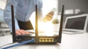 como acessar o roteador do cliente pelo MikroTik