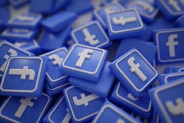 Facebook e Hotspot Social