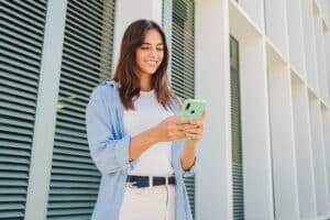 Como o WhatsApp Business pode ajudar a impulsionar seu negócio no Brasil