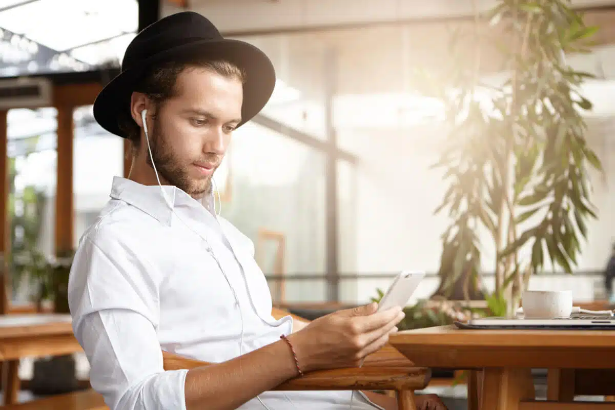 Wi-Fi Hotspot: Uma Ferramenta Para Melhorar a Experiência do Cliente em Restaurantes