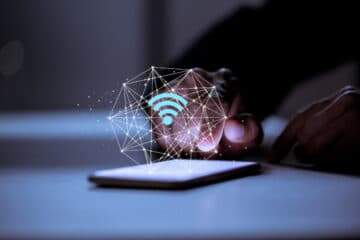 Explorando Novos Mercados: A Revenda de Wifi Hotspots por Empresas de Tecnologia