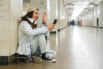WiFi público em aeroportos: vantagens e desvantagens.