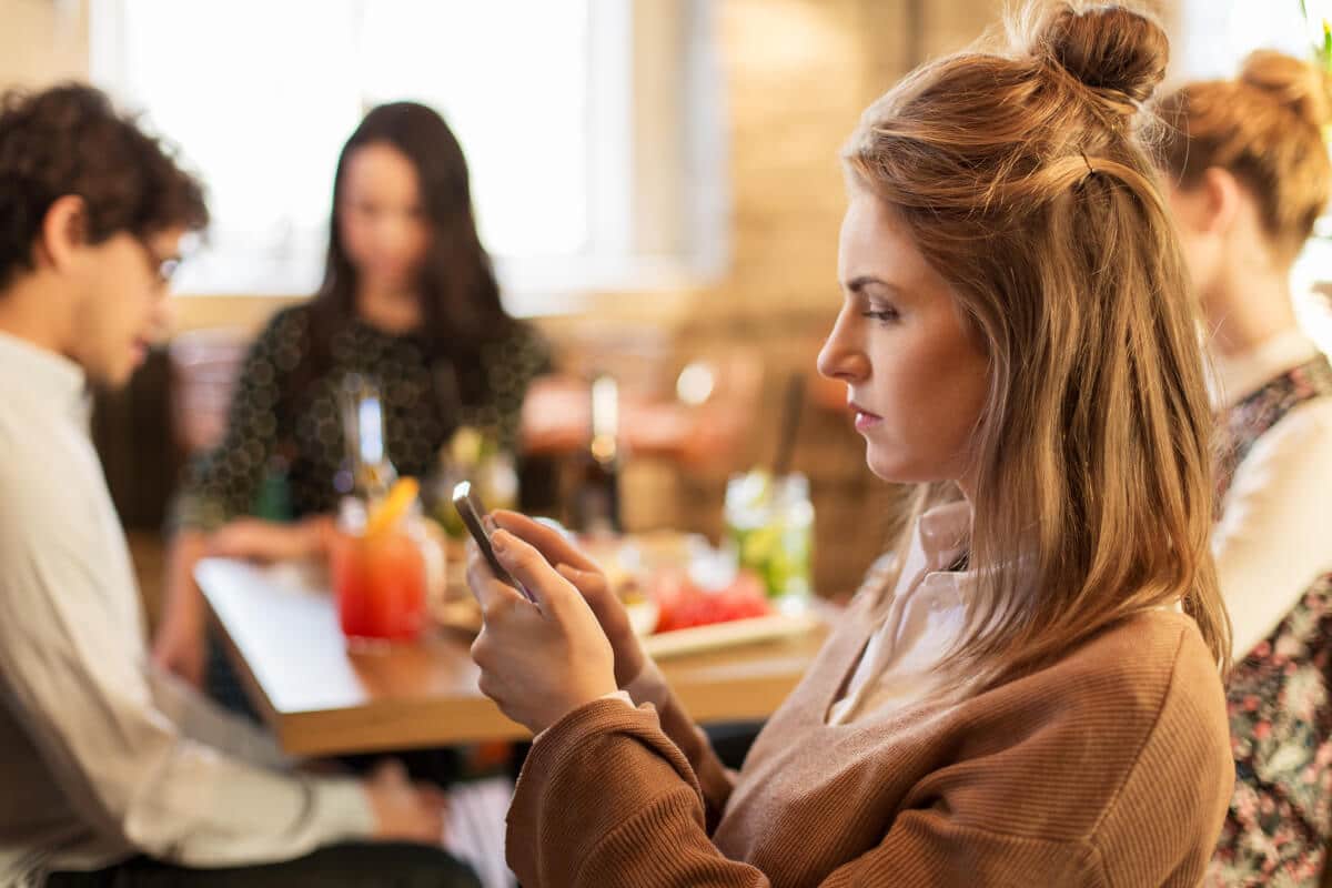 Dicas para otimizar o atendimento ao cliente via WhatsApp em restaurantes