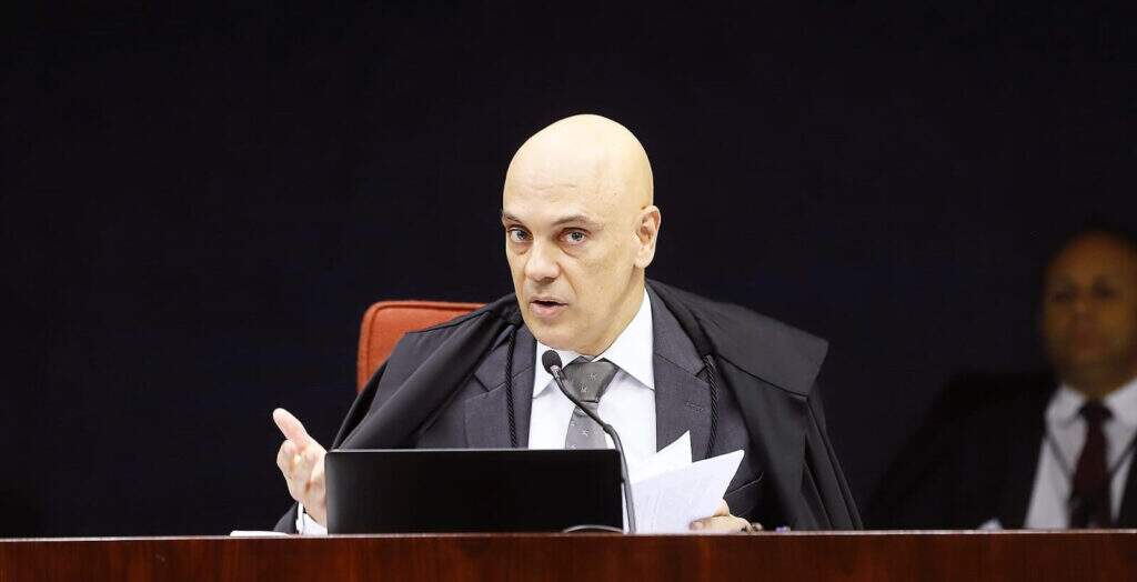 alexandre de moraes pode bloquear twitter/x no brasil