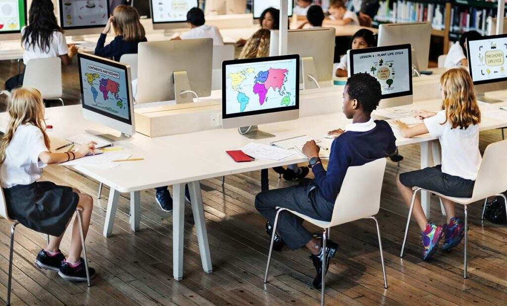Como fornecer Internet na escola?
